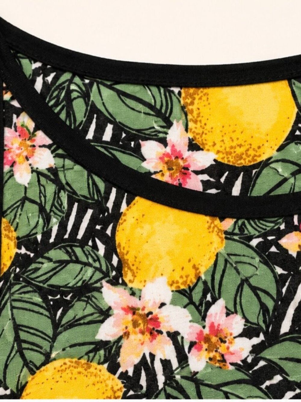 Cable & Gauge Lemon Floral Sleeveless Swing Tank Top - Picture 4 of 5